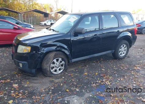 2010 Mazda Tribute I Sport из США, поврежденный, VIN 4F2CY0C70AKM00127